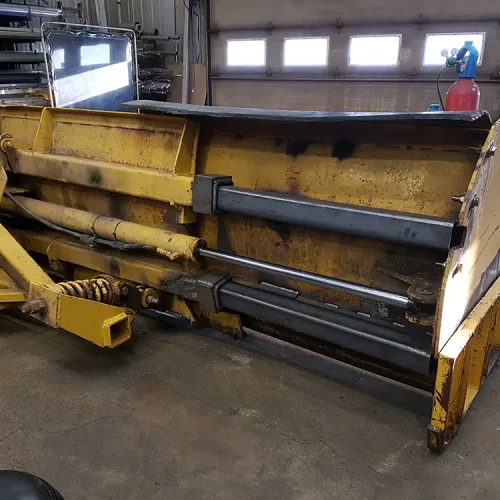 Services de Soudure Usinage et Fabrication Métallique pelle à neige